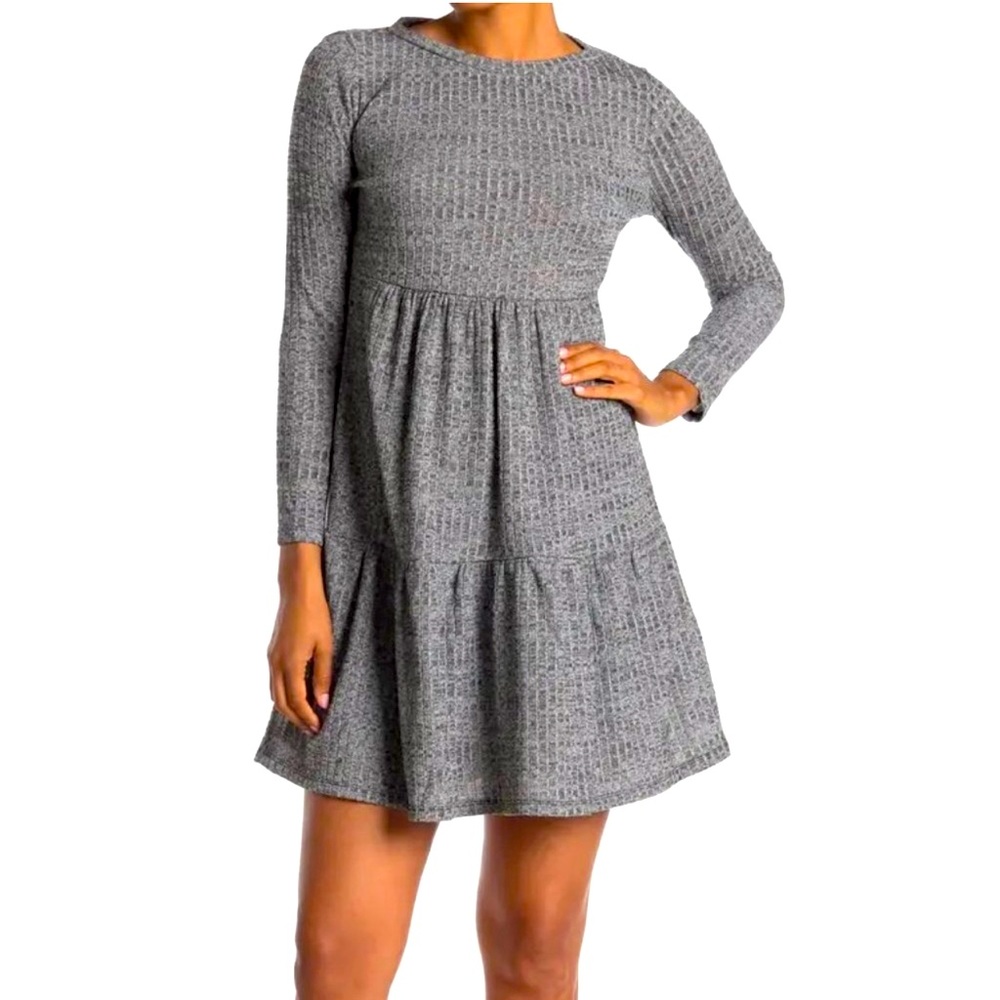 NWT Maggy London Tiered Knit Dress Size 18 (Charcoal
Gray Heather)